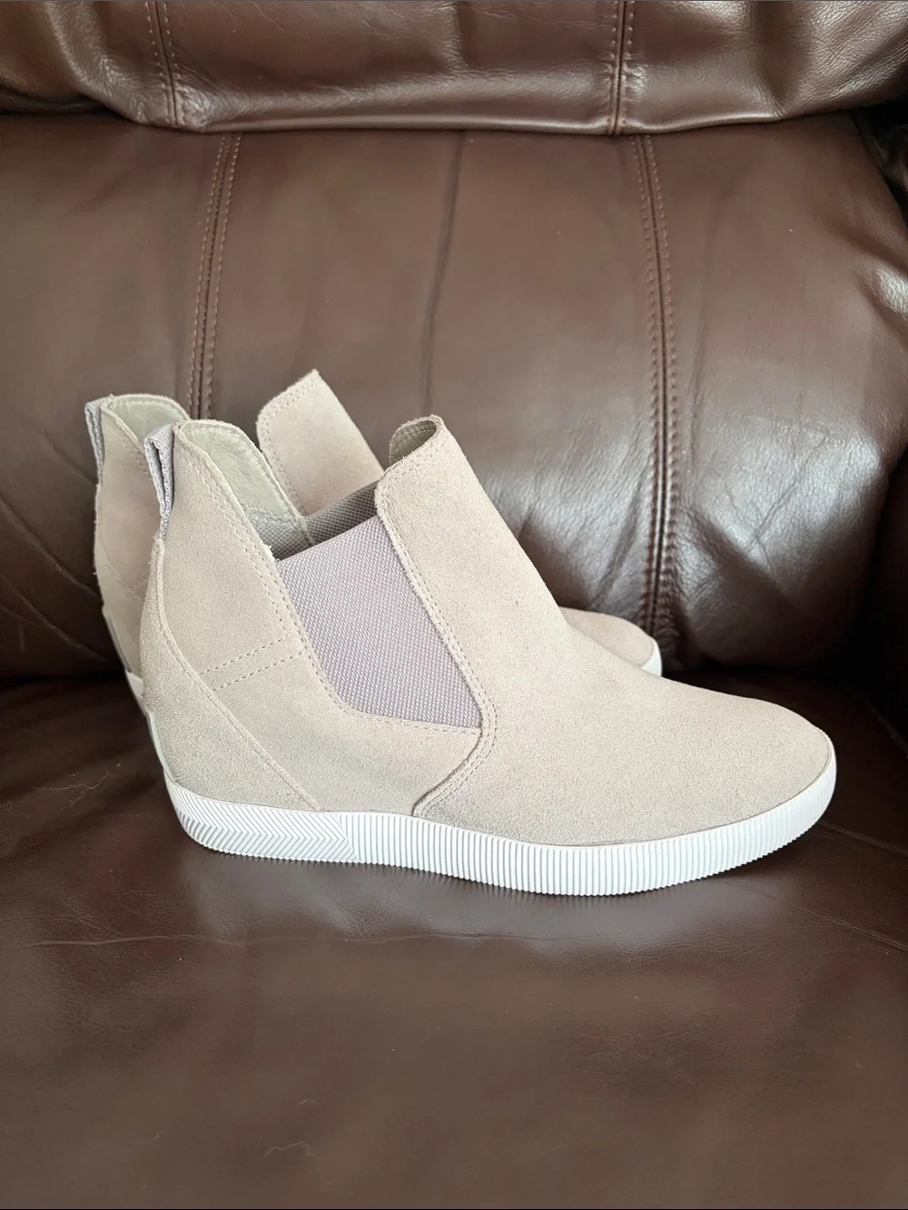 Sorel Women's Out N About slip on wedge size 8.5 chrome gray suede waterproof